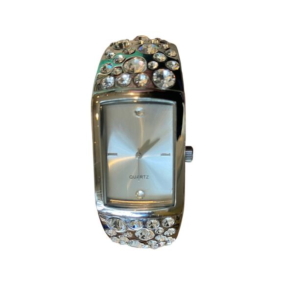 Chicos Silver Rhinestone Ladies Wrist Watch Quarts Movement With Cuff Band - Picture 1 of 11